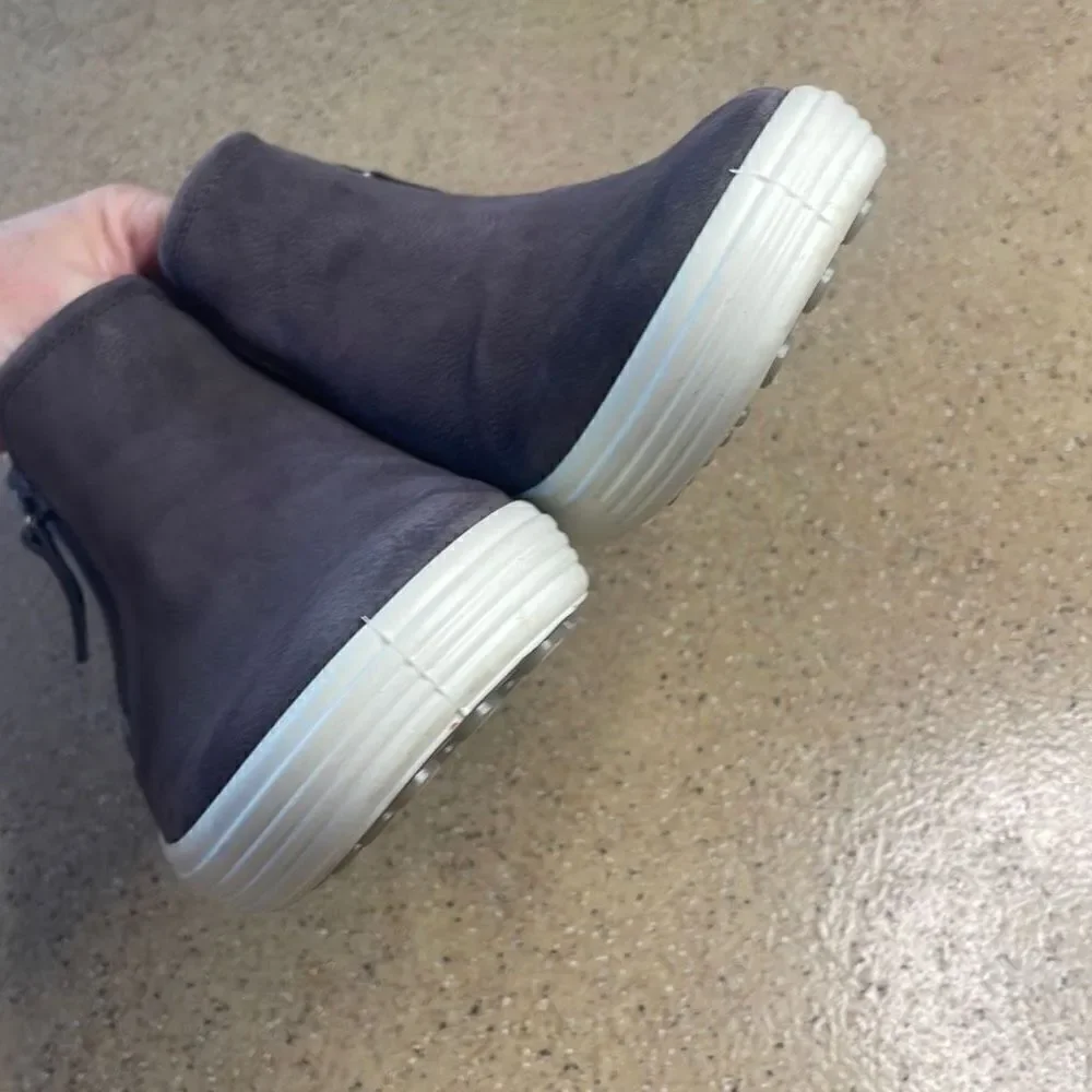 Ecco Women's Soft 7 Side Zip Bootie Sneakers in Dark Shadow Leather sz 11 Extra